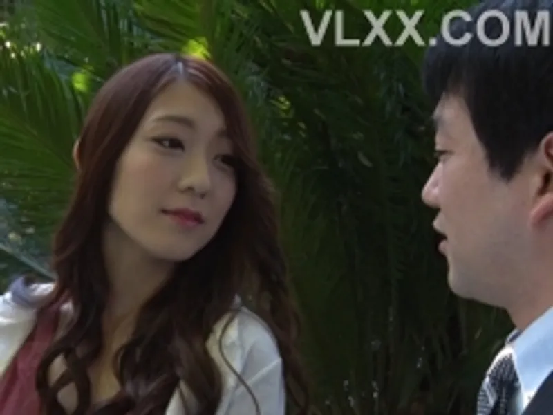 Hai cô vợ dâm và anh ông chồng may mắn