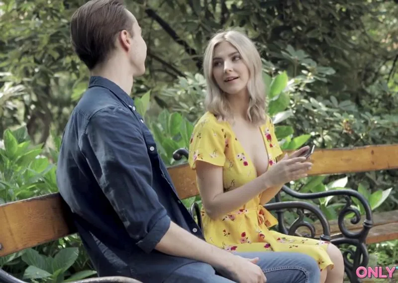 Cô nàng ra công viên tìm trai lạ về làm tình trả thù gã anh bồ xem sex thủ dâm