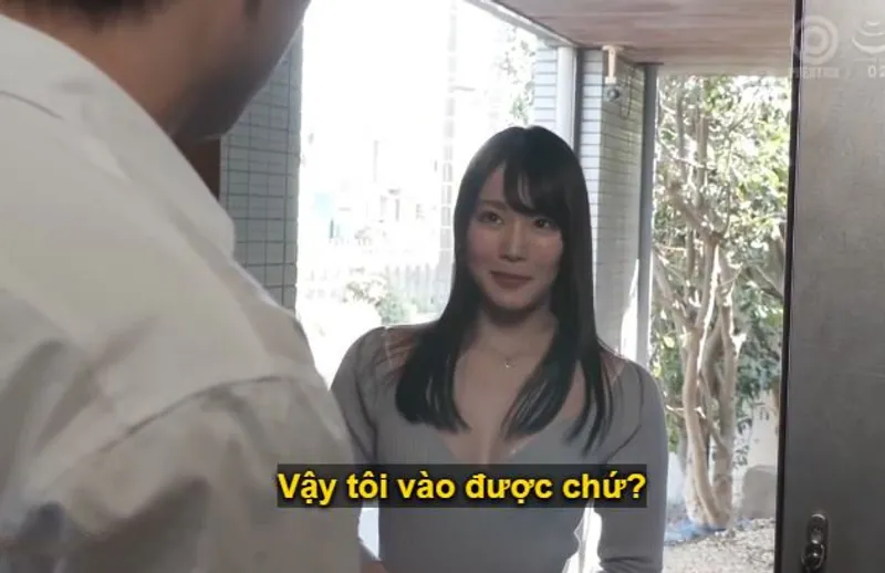 Anh chàng giàu có bị cô em xinh tươi nhà bên cạnh, mới dọn về cùng ông chồng, dụ dỗ quan hệ.